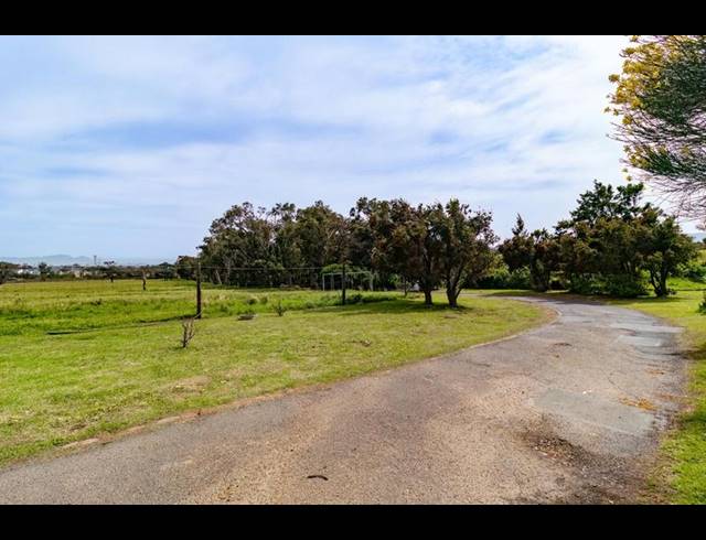 FARM FOR SALE IN FIRLANDS